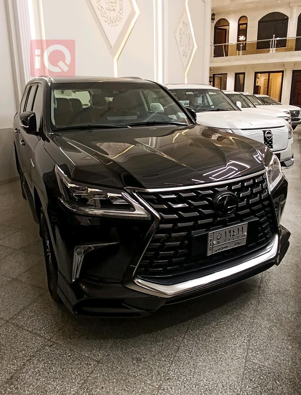 Lexus LX